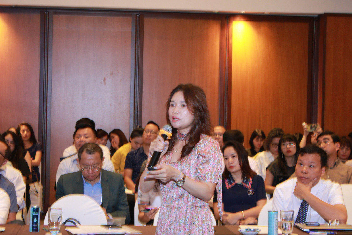 Bà Chu Thị Vân Anh, Phó Chủ tịch VBA phát biểu tại hội thảo