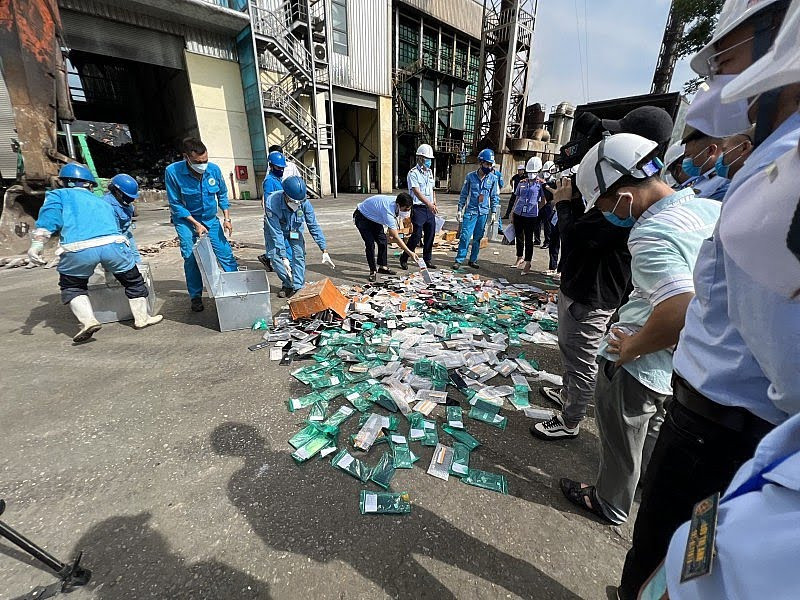 Số hàng hóa cơ quan chức năng tiến hành tiêu hủy Số hàng hóa cơ quan chức năng tiến hành tiêu hủy