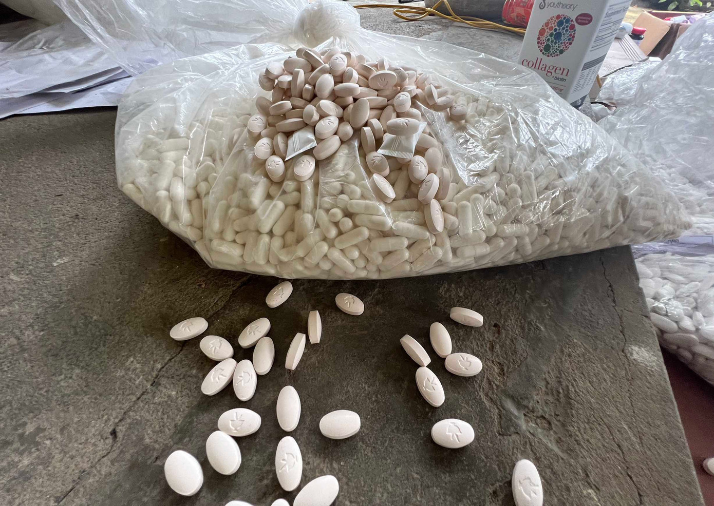 Sản phẩm cơ quan chức năng phát hiện tại cơ sở sản xuất Sản phẩm cơ quan chức năng phát hiện tại cơ sở sản xuất