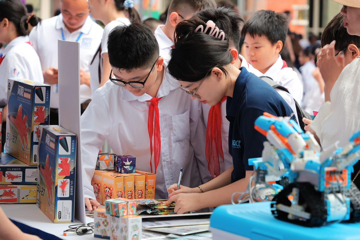 Ngày hội thu hút sự tham gia của đông đảo bạn trẻ Ngày hội thu hút sự tham gia của đông đảo bạn trẻ