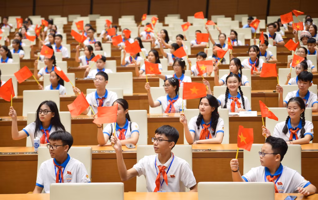 Các đại biểu thiếu nhi tham gia Phiên họp giả định Quốc hội trẻ em lần thứ I, năm 2023.