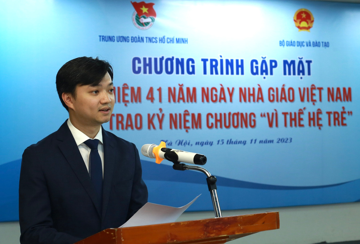 Anh Nguyễn Minh Triết, Bí thư T.Ư Đoàn, Chủ tịch T.Ư Hội SVVN phát biểu tại chương trình. Ảnh: Bảo Anh