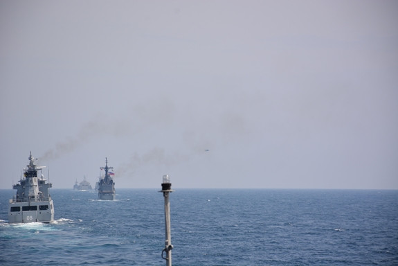 Tàu Hải quân Việt Nam hoàn thành tốt các khoa mục Diễn tập AUMX ảnh 5