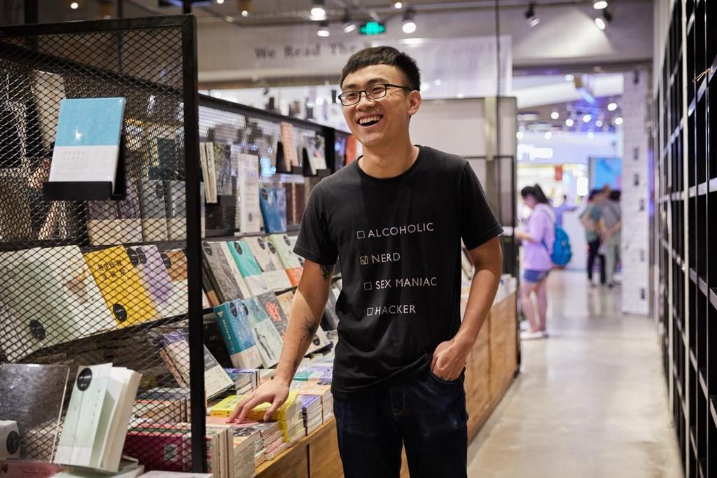 Giới trẻ Trung Quốc dùng ứng dụng tín dụng online để mua sắm thoải mái. Giới trẻ châu Á 'tiêu tiền như người Mỹ' và gánh nặng nợ ngập đầu ảnh 3