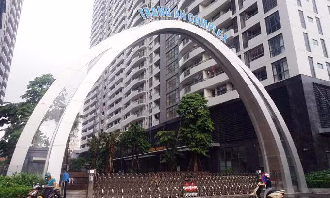 Dự án Khu hỗn hợp nhà ở, dịch vụ thương mại, văn phòng, trường học GP-Complex tại số 1 Phùng Chí Kiên (Cầu Giấy) do Công ty TNHH Đầu tư Toàn Cầu Tràng An làm chủ đầu tư, TTCP phát hiện dự án vi phạm quy hoạch xây dựng. Theo đó, tổng mặt bằng không có tầng kỹ thuật, phương án kiến trúc có thêm tầng kỹ thuật...
