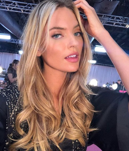 Hậu trường sôi động các mỹ nhân nội y Victoria's Secret trước giờ G ảnh 49