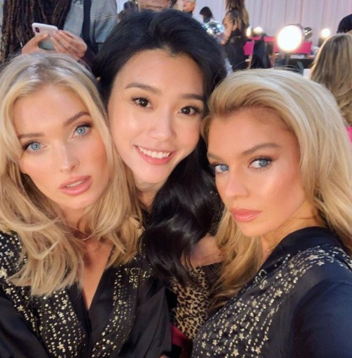 Hậu trường sôi động các mỹ nhân nội y Victoria's Secret trước giờ G ảnh 51