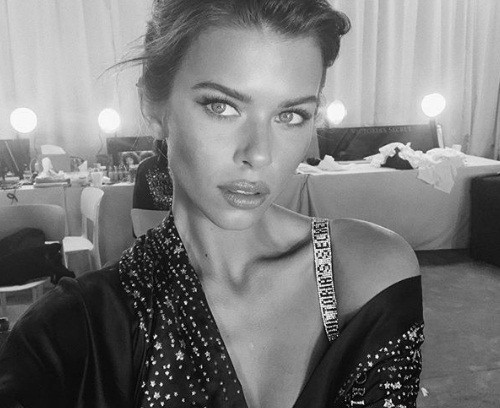 Hậu trường sôi động các mỹ nhân nội y Victoria's Secret trước giờ G ảnh 44