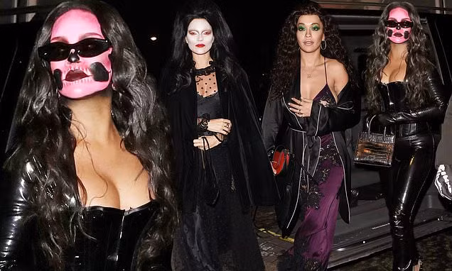 Ngắm váy áo Halloween quá đỗi gợi cảm của dàn người đẹp Hollywood ảnh 16