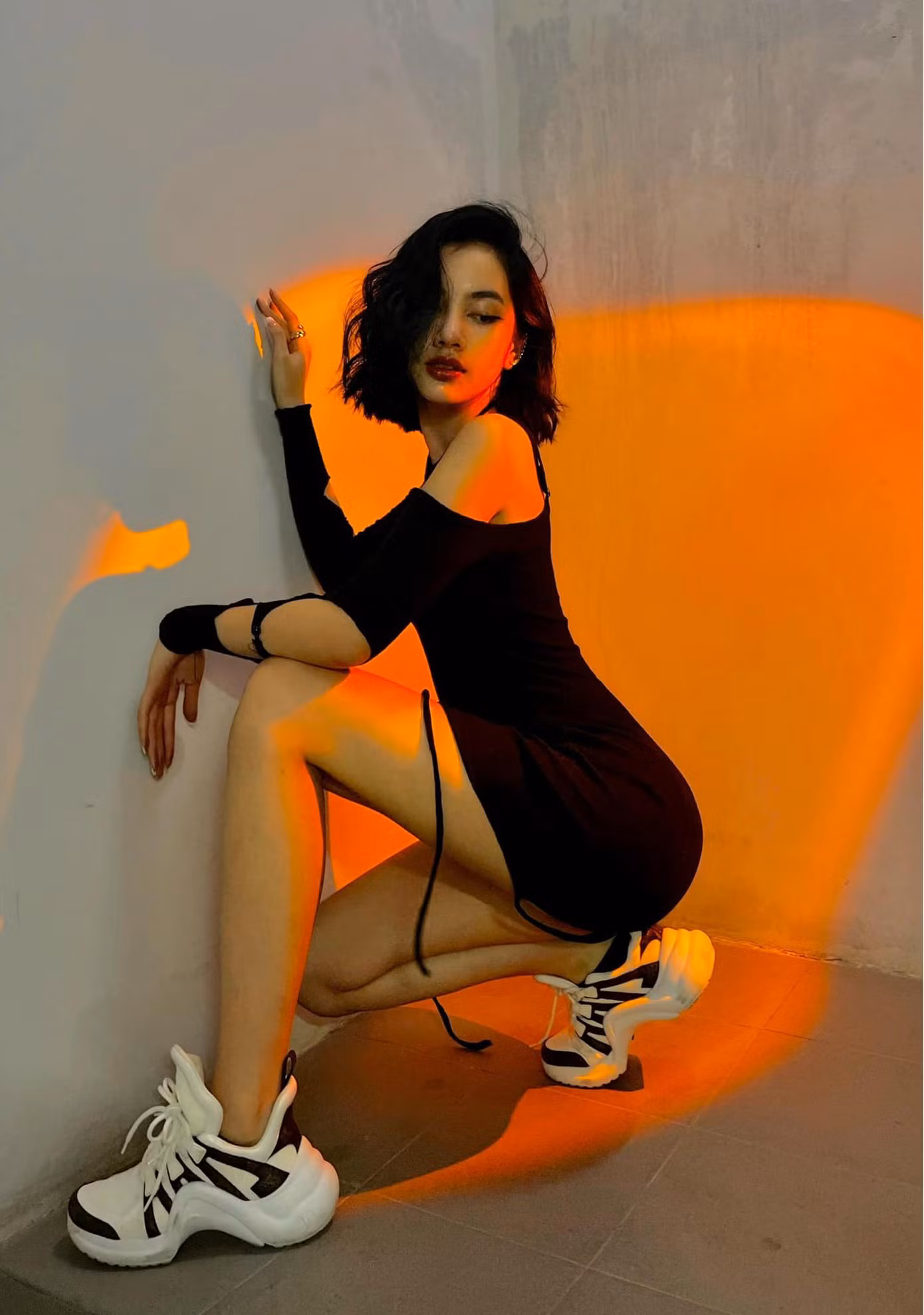 Sau cuộc thi HHVN 2020, Cẩm Đan khá đắt show diễn thời trang và chụp ảnh look book.