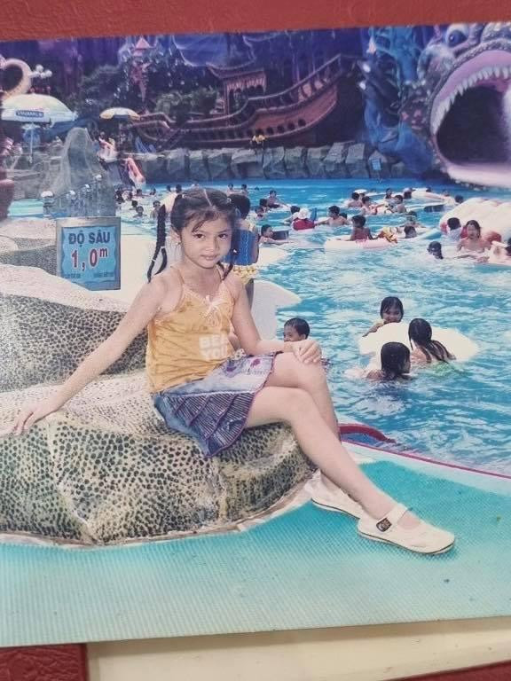 Á hậu Ngọc Thảo khoe ảnh ngày còn bé nhân dịp Quốc tế thiếu nhi 1/6, được các fans hết lời khen ngợi xinh đẹp. Á hậu Ngọc Thảo khoe ảnh ngày còn bé nhân dịp Quốc tế thiếu nhi 1/6, được các fans hết lời khen ngợi xinh đẹp.