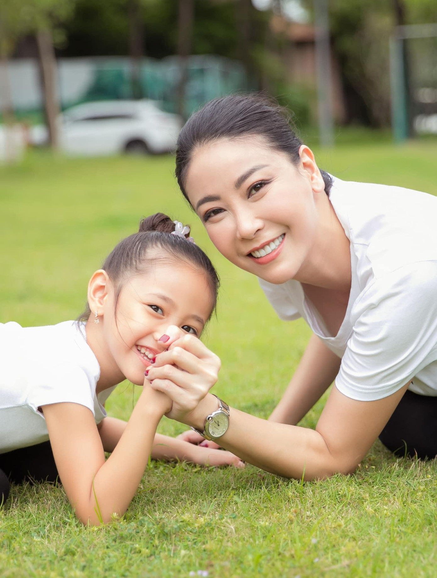 Mặc dù đang trải qua quãng thời gian phải ở nhà để phòng tránh dịch bệnh nhưng cả gia đình Hoa hậu Việt Nam 1992 vẫn luôn giữ được năng lượng vui vẻ. Mặc dù đang trải qua quãng thời gian phải ở nhà để phòng tránh dịch bệnh nhưng cả gia đình Hoa hậu Việt Nam 1992 vẫn luôn giữ được năng lượng vui vẻ.