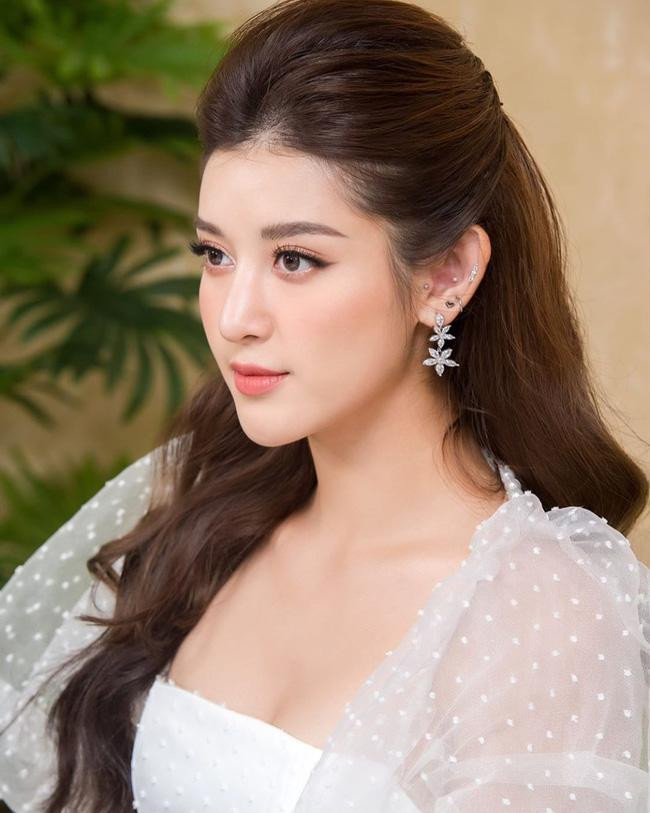 Á hậu Huyền My. Á hậu Huyền My.