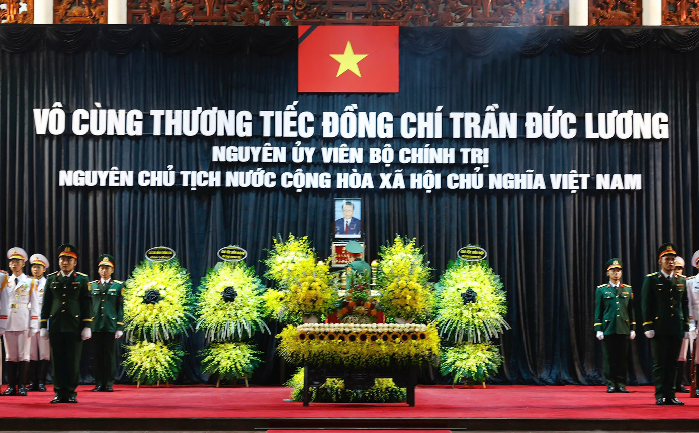 Lễ viếng nguyên Chủ tịch nước Trần Đức Lương ảnh 2 Lễ viếng nguyên Chủ tịch nước Trần Đức Lương ảnh 2