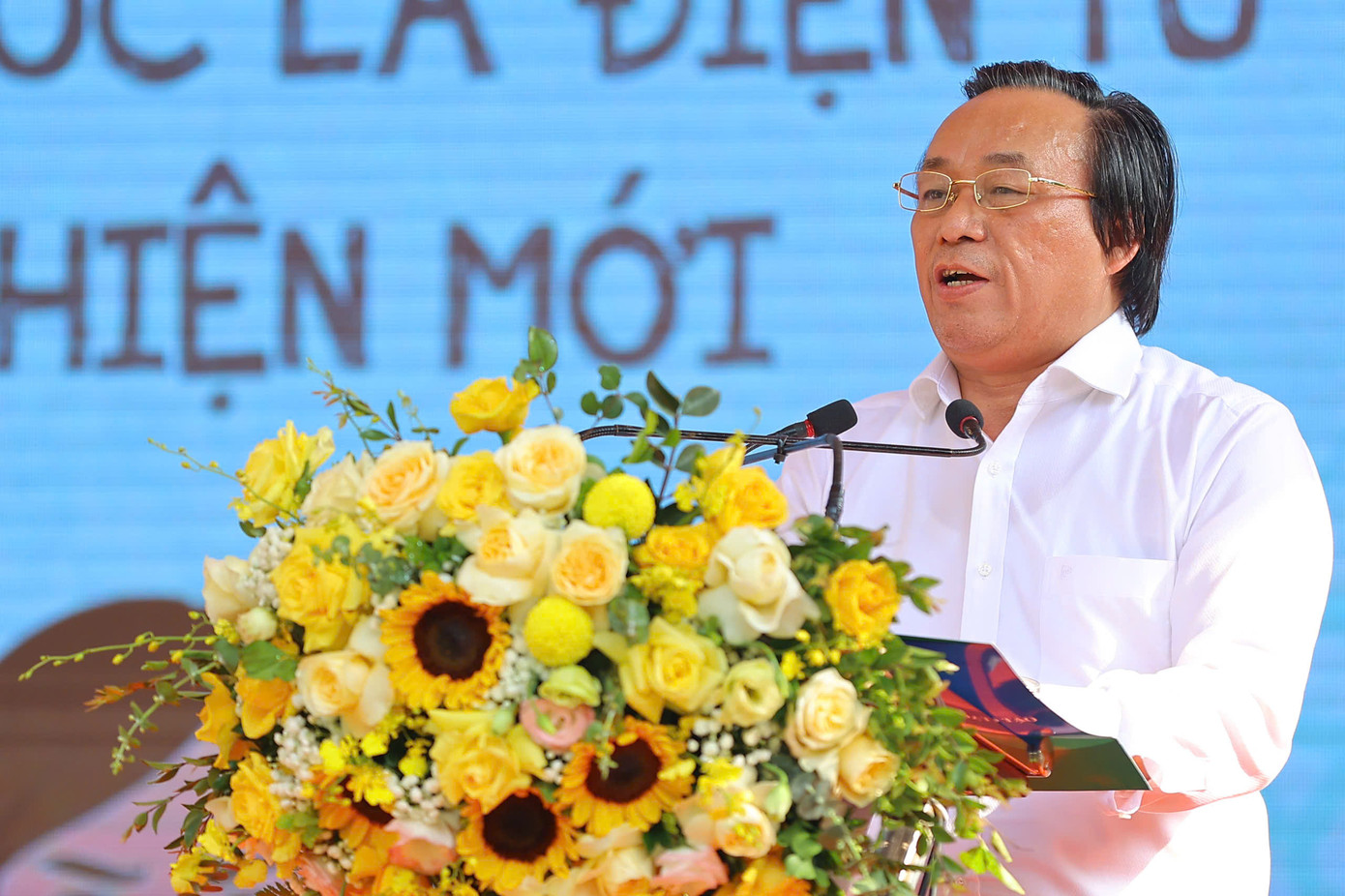 Tiến sĩ Trần Văn Lam Tiến sĩ Trần Văn Lam