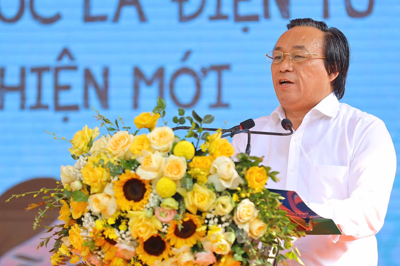 Tiến sĩ Trần Văn Lam