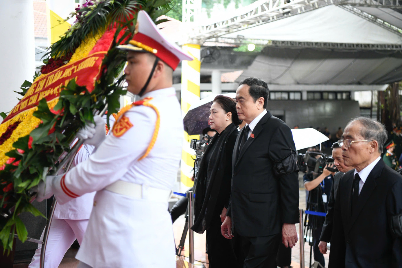 Lễ viếng nguyên Chủ tịch nước Trần Đức Lương ảnh 21 Lễ viếng nguyên Chủ tịch nước Trần Đức Lương ảnh 21