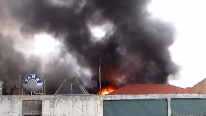 Đám cháy tại 205 - 207 Khâm Thiên chiều nay, 9 - 9.