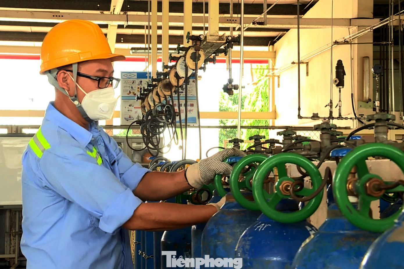 Đồng thời, sẽ tạo điều kiện cho các công ty cung ứng, vận chuyển kịp thời khi nhu cầu điều trị tăng cao cũng như sẵn sàng tăng gấp đôi năng lực sản xuất oxy y tế nếu cần.