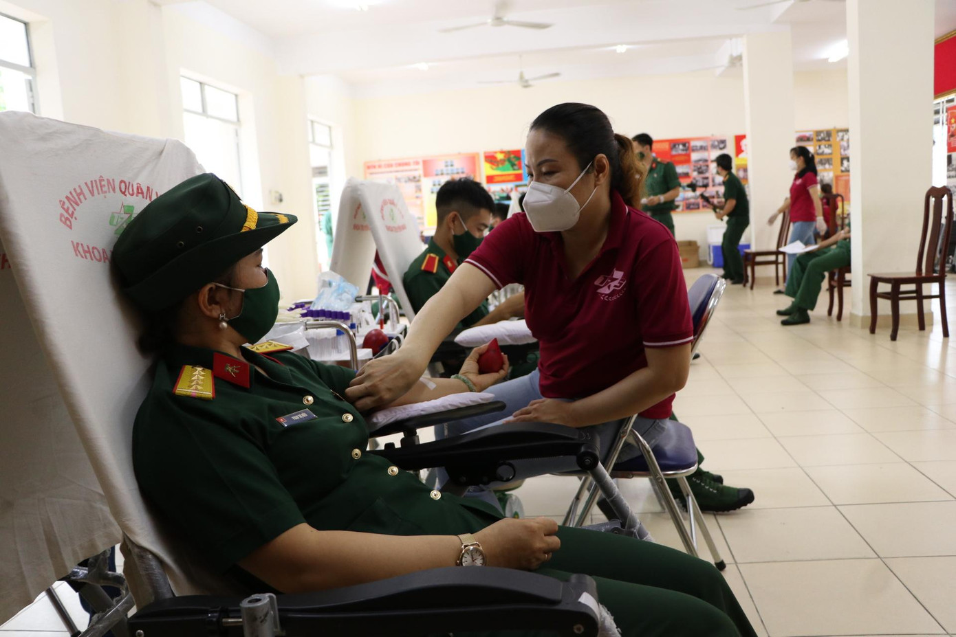 Theo Thượng tá Bùi Đức Thành, Phó Giám đốc Bệnh viện Quân y 175, phong trào hiến máu toàn quân do Bộ Quốc phòng phát động, sau khi phát động phong trào hiến máu trong bệnh viện với 250 đơn vị máu hiếm.