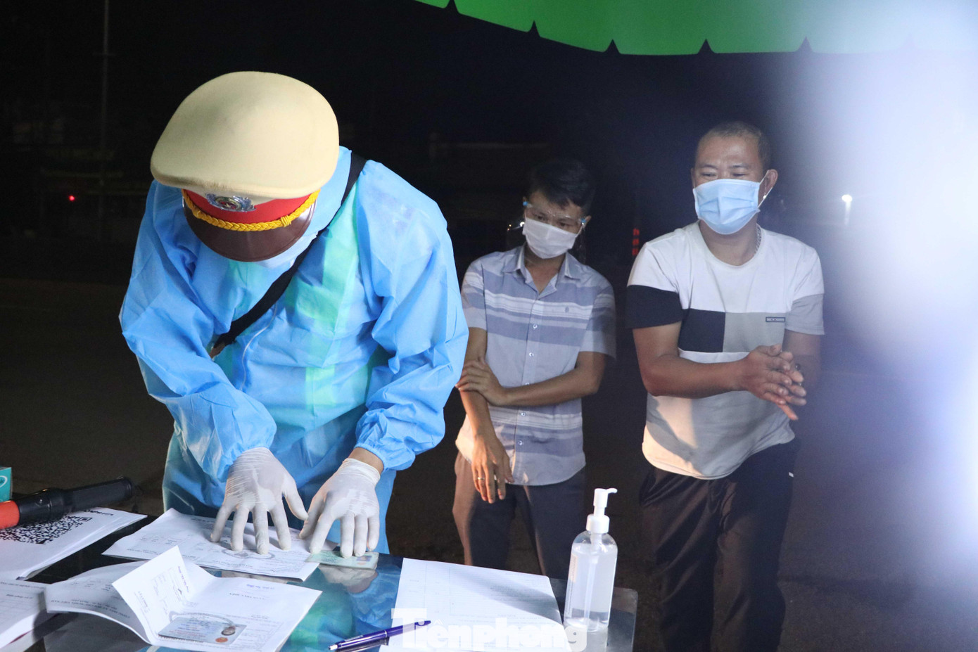 TPHCM áp dụng Chỉ thị 16 của Thủ tướng Chính phủ từ 0h ngày 9/7.