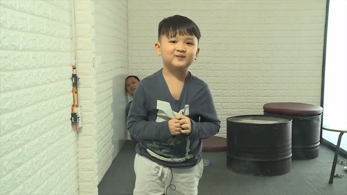 Thử thách đầu tiên khiến 4 nhóc tì 'Bố ơi' chán nản đòi về ảnh 12