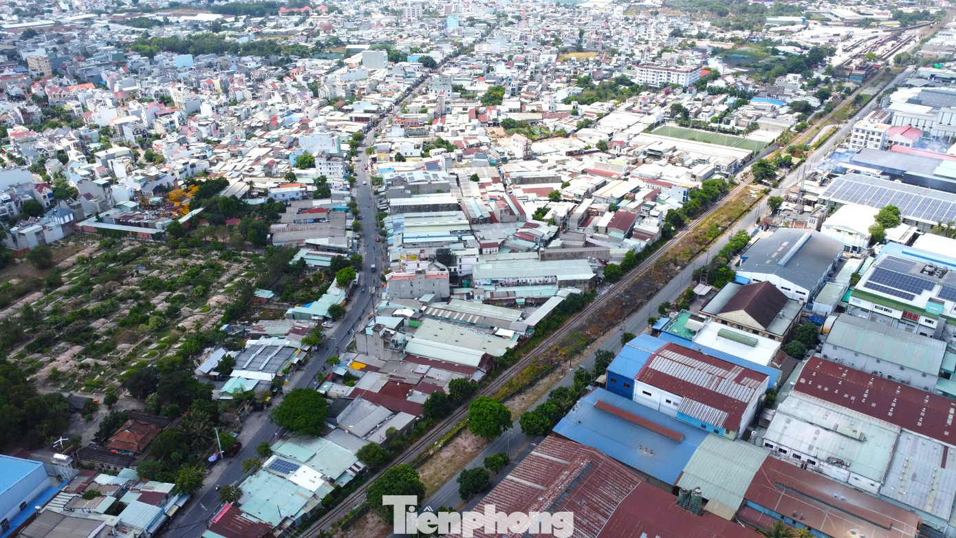 Trong quá trình quản lý theo quy hoạch khi chưa đủ điều kiện chuyển đổi theo quy định thì các khu công nghiệp vẫn sẽ tiếp tục hoạt động và đầu tư xây dựng theo quy hoạch của các khu công nghiệp cho đến khi hết niên hạn.