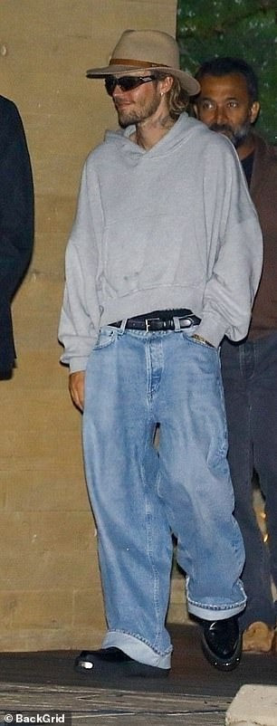 Cư dân mạng nghi ngờ Justin Bieber xảy ra vấn đề khó nói với ông trùm vừa bị bắt. Ảnh: BackGrid. Cư dân mạng nghi ngờ Justin Bieber xảy ra vấn đề khó nói với ông trùm vừa bị bắt. Ảnh: BackGrid.