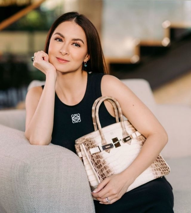 Mỹ nhân đẹp nhất Philippines Marian Rivera cũng nổi tiếng với bộ sưu tập túi xách hàng hiệu đáng mơ ước. Himalaya Birkin là một trong số đó. Ảnh: IG.