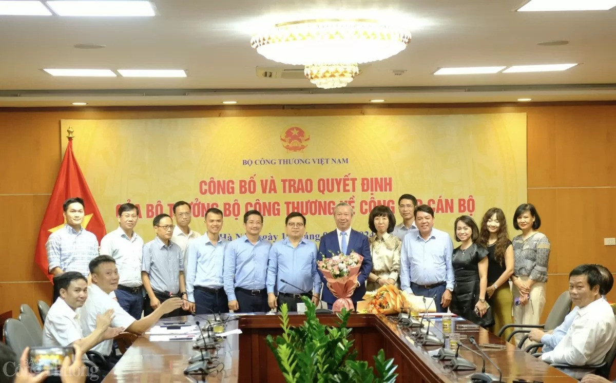 Ông Phạm Nguyên Hùng được bổ nhiệm vị trí Cục trưởng Cục Công nghiệp. Ảnh: Công thương.