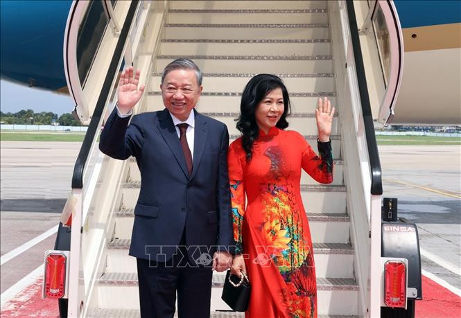 Tổng Bí thư, Chủ tịch nước Tô Lâm và Phu nhân rời sân bay quốc tế Jose Marti ở thủ đô La Habana, kết thúc tốt đẹp chuyến thăm cấp Nhà nước tới Cuba. (Ảnh: Lâm Khánh/TTXVN)