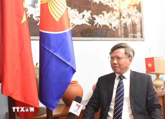 Đại sứ Việt Nam tại Cuba Lê Quang Long trả lời phỏng vấn TTXVN. (Ảnh: Việt Hùng/TTXVN)