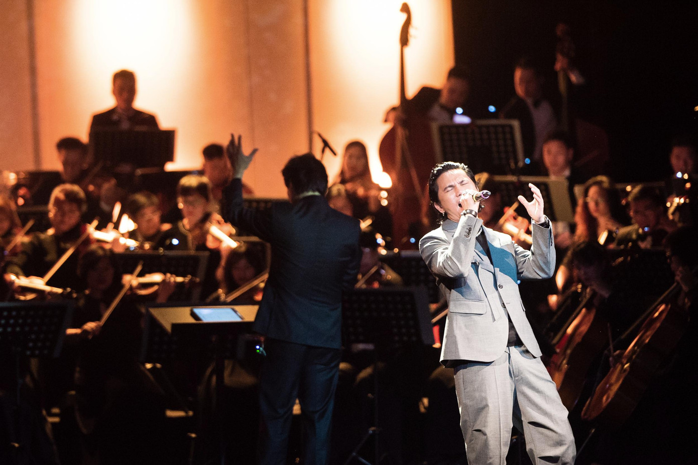 Mars Anh Tú có nhiều sự thay đổi về ngoại hình trong lần tái xuất. Ảnh: BTC.