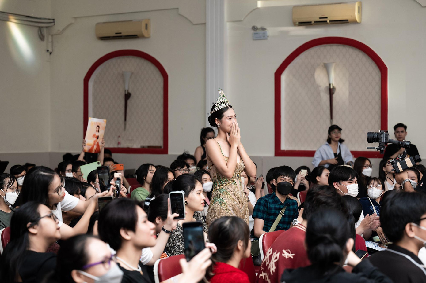 Cuối chương trình là món quà đặc biệt mà FC của Thiên Ân đã chuẩn bị dành riêng cho cô, đó là một video ghi lại hành trình của cô từ sau khi đăng quang Miss Grand Vietnam 2022 đến khi vào top 20 tại Miss Grand International 2022.