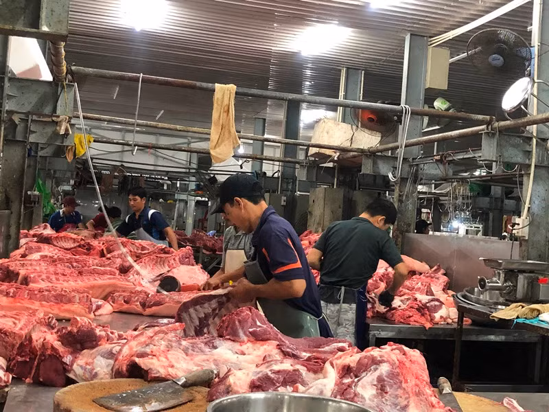 Tội phạm ẩn náu ở chợ đầu mối Sài Gòn ảnh 3