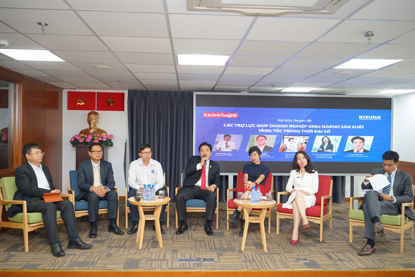 Còn tình trạng doanh nghiệp phải 'mua giấy phép' ảnh 1