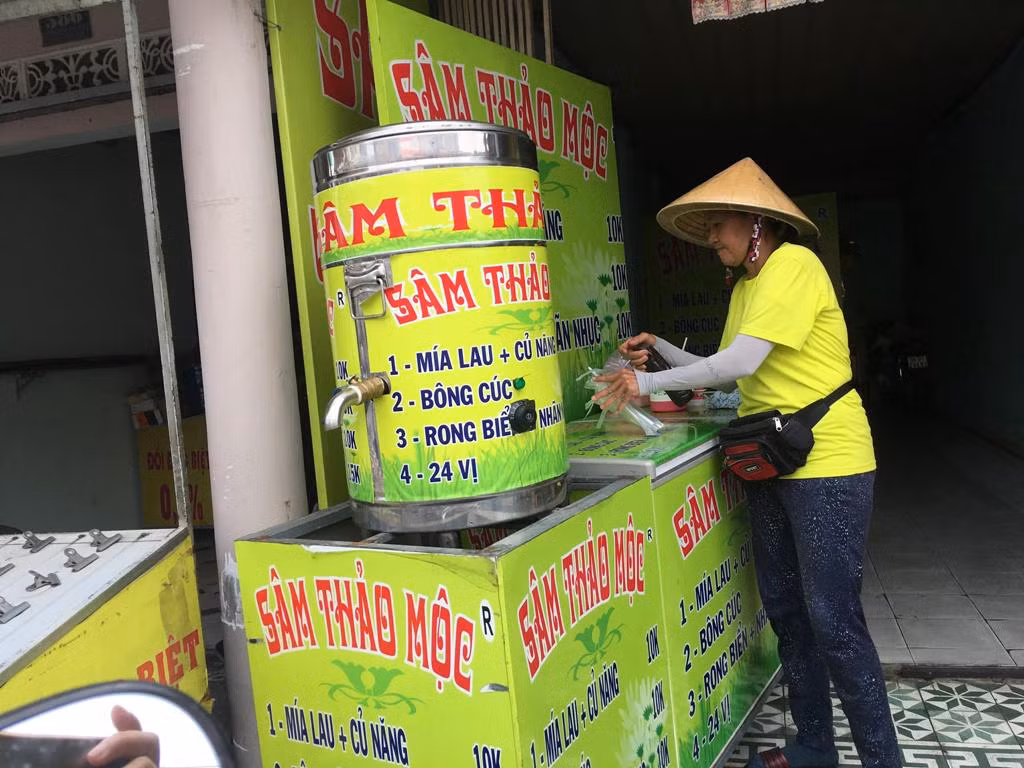 Nắng như lửa đốt: Hoa quả, điều hòa 'đắt như tôm tươi' ảnh 6