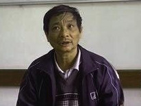 Ông Đàm Hữu Tuấn trong buổi làm việc với phóng viên