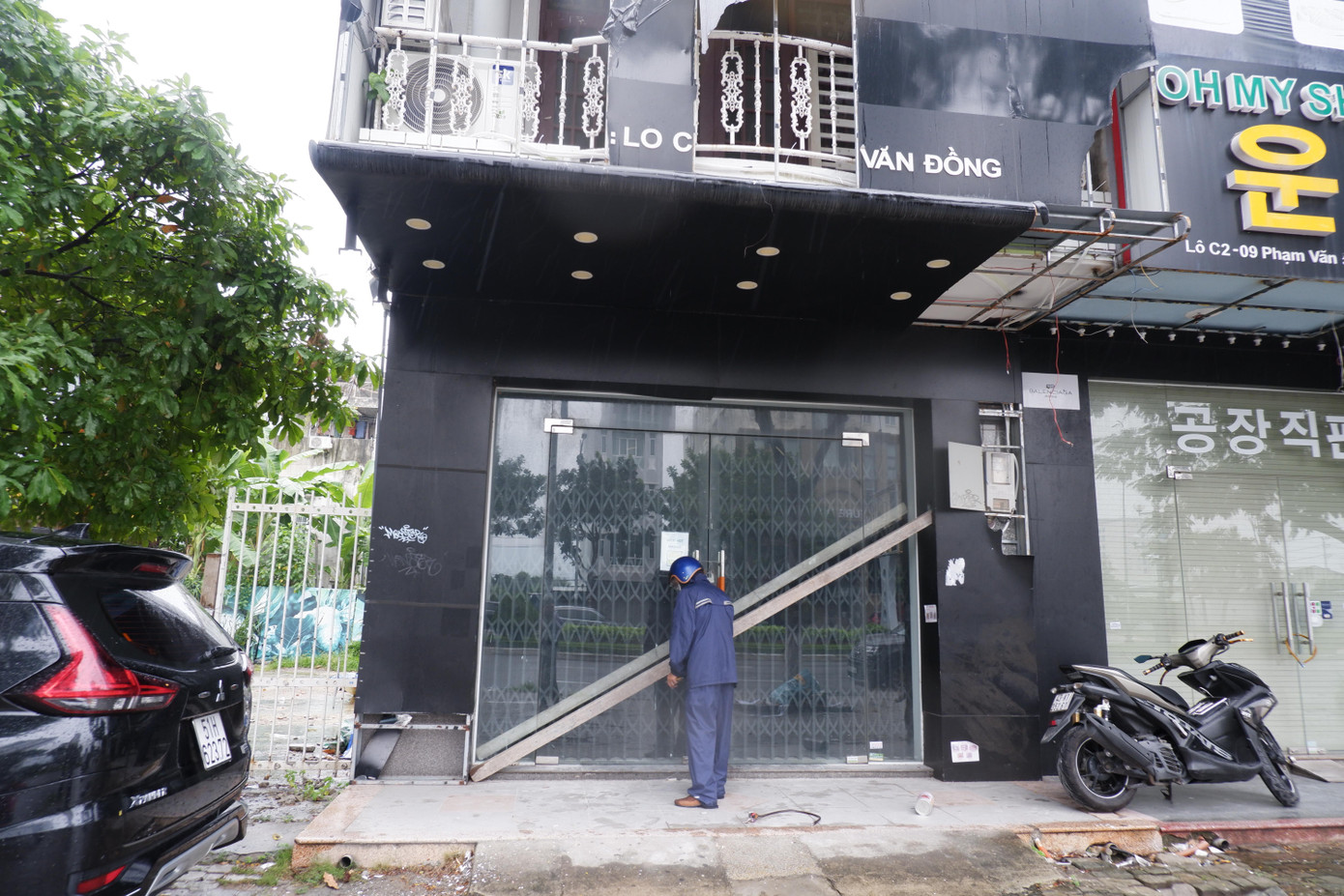 Bảo vệ cửa kính