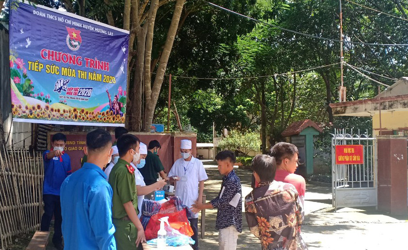 Gần 900.000 sỹ tử chính thức vượt vũ môn: Cập nhật giải đề môn Ngữ Văn THPT ảnh 54