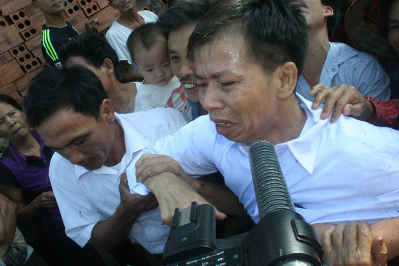 Ông Nguyễn Thanh Chấn nghẹn ngào trong ngày trở về
