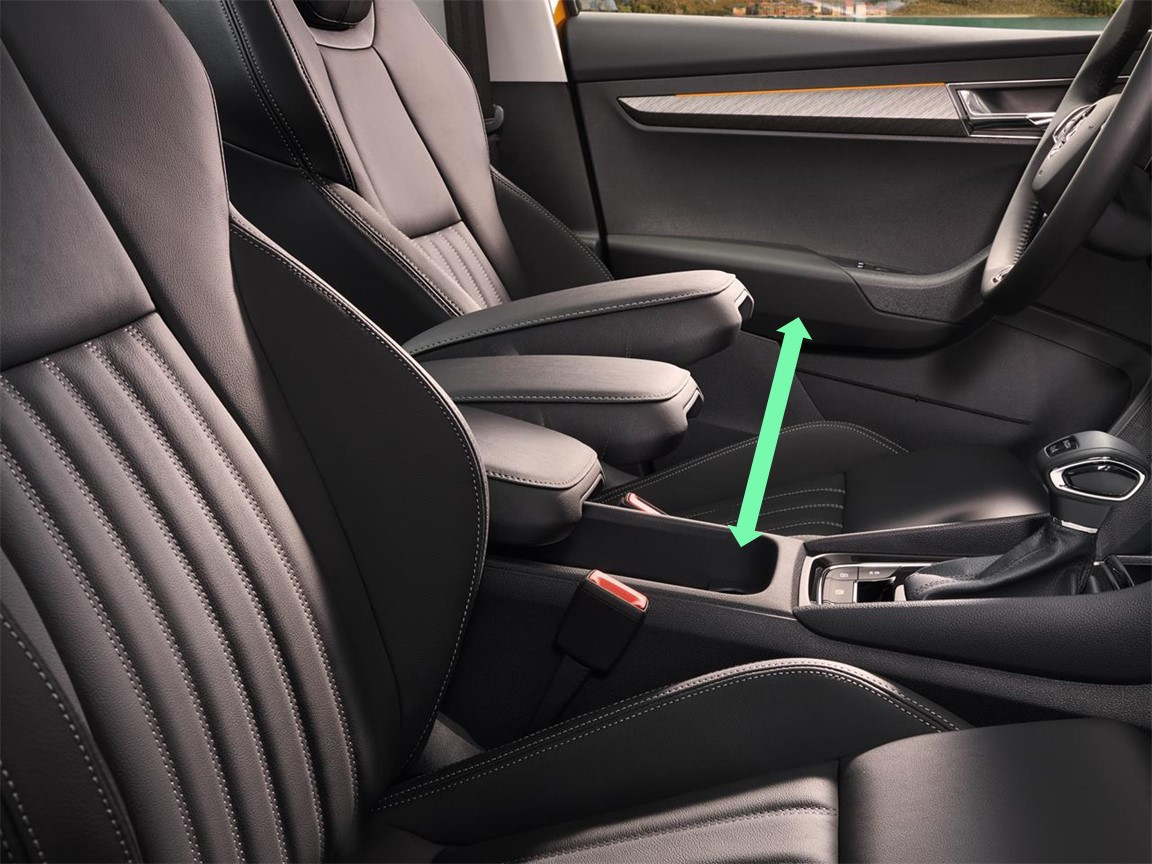 Bệ tì tay có thể tuỳ chỉnh để phù hợp với người cầm lái. Bệ tì tay có thể tuỳ chỉnh để phù hợp với người cầm lái.