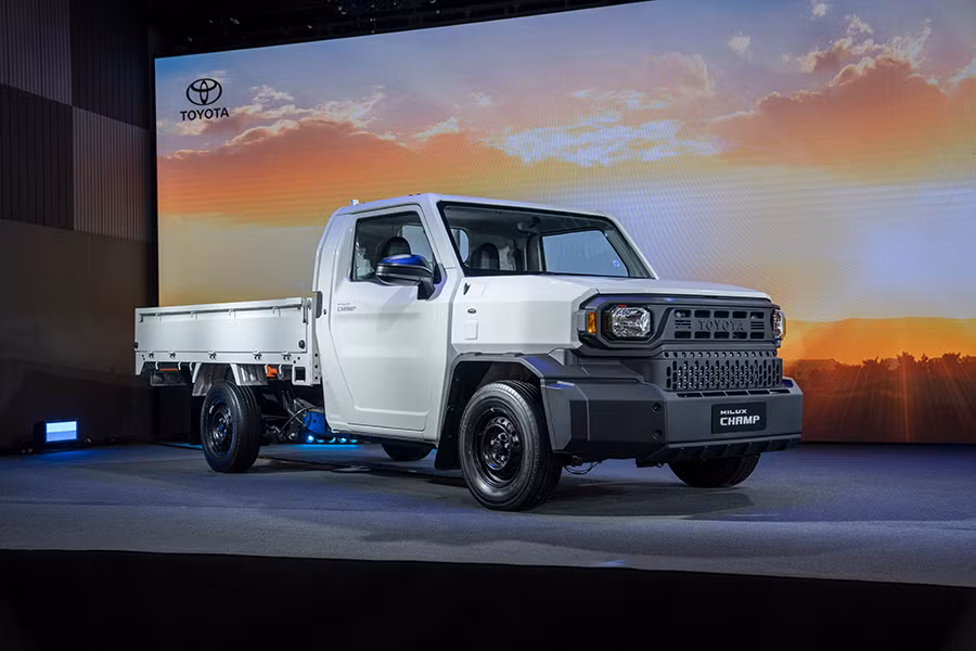 Toyota Hilux Champ 2024 có thiết kế khá thô. Ảnh: Carspiritpk.