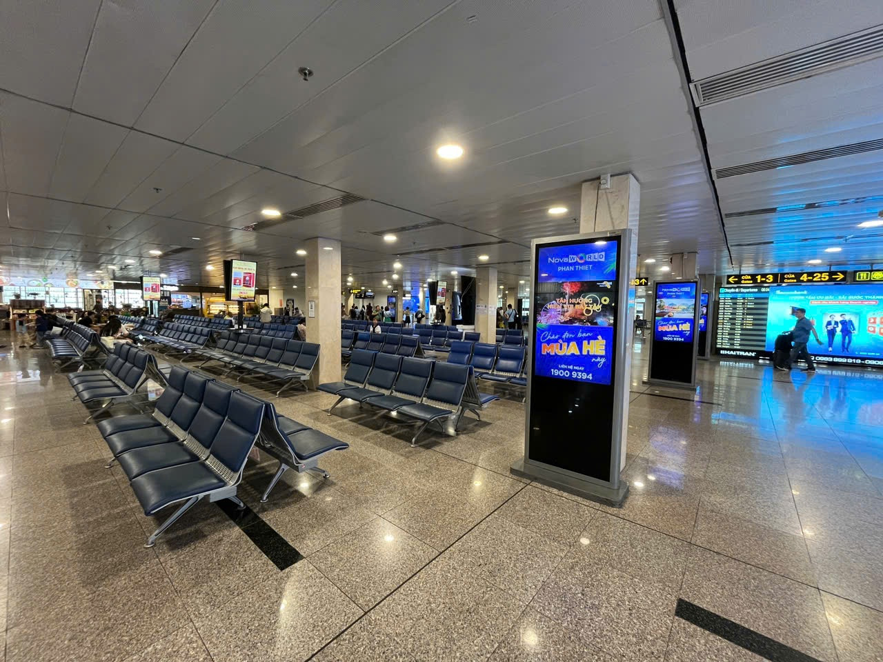 Hôm qua (31/8) - ngày đầu của kỳ nghỉ 2/9, sân bay Tân Sơn Nhất cũng rất thông thoáng, không xảy ra tình trạng đông đúc, quá tải như những năm trước.