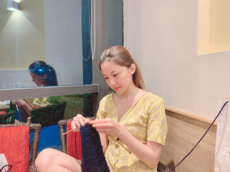 Bất ngờ với 'Trà tiểu tam' ngoài đời xinh đẹp, cao 1m73 và thuộc tuýp hiền lành ảnh 6