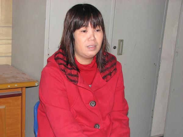 Má mì Vinh tại cơ quan điều tra