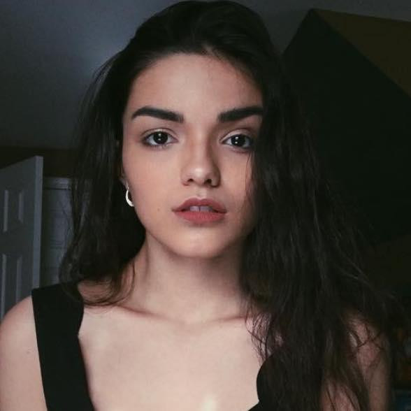 Rachel Zegler đã được chọn vào vai Bạch Tuyết trong bộ phim mới của Disney Rachel Zegler đã được chọn vào vai Bạch Tuyết trong bộ phim mới của Disney