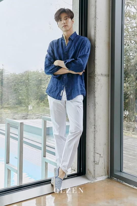 Nam diễn viên không ít lần bị chỉ trích vì “lười đóng phim” nhưng danh tiếng của anh vẫn không hề suy giảm.