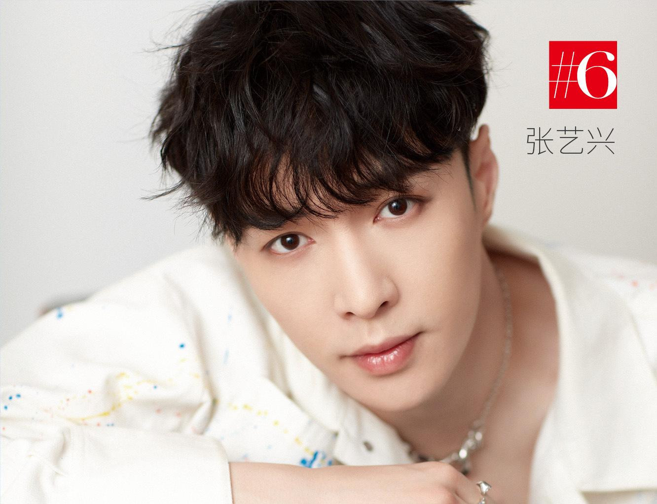 Xếp ở vị trí thứ 6 là Trương Nghệ Hưng (Lay). Anh là thành viên nhóm nhạc EXO - Hàn Quốc nhưng chủ yếu hoạt động solo ở quê nhà. Nam thần tượng tham gia nhiều hoạt động tại Đại lục, tạo ấn tượng khi thể hiện trình độ nhảy điêu luyện và kỹ năng nổi bật khi làm giám khảo trong các show tìm kiếm idol như &quot;Idol Producer&quot;, &quot;Thiếu niên chi danh&quot;...