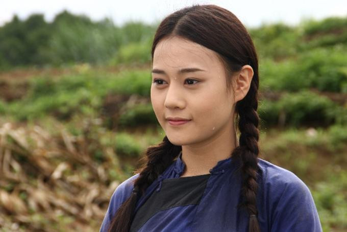 Hoa bay - vai Vương Thị Hoa Hoa bay - vai Vương Thị Hoa